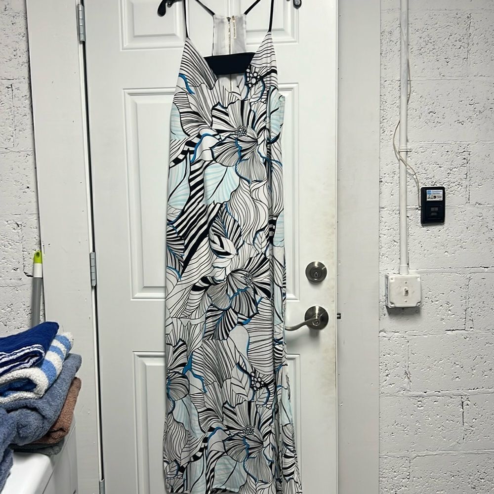 NEW Maxi Dress - Floral Pattern White Black & Blue - Mustard Seed - Size Large